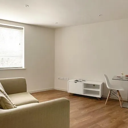 Fantastic Studio Flat Close To Hyde Park! Apartment *